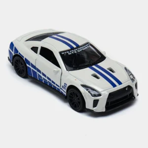 Nissan GTR R35 1:43 Diecast Car with Design